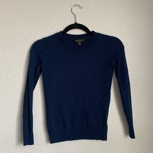 Navy blue banana republic 100% wool sweater
